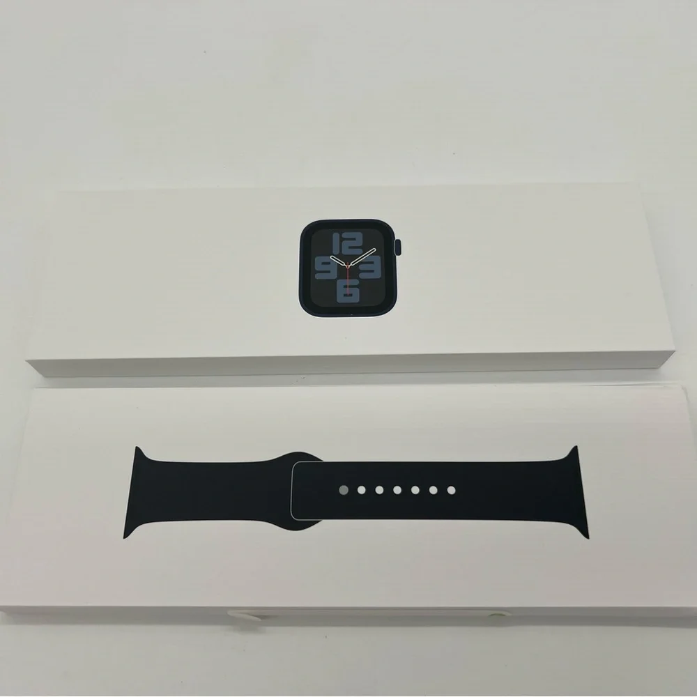 Apple Watch SE 2 44mm Midnight Aluminum - Midnight Sport Band MRE93LL/A